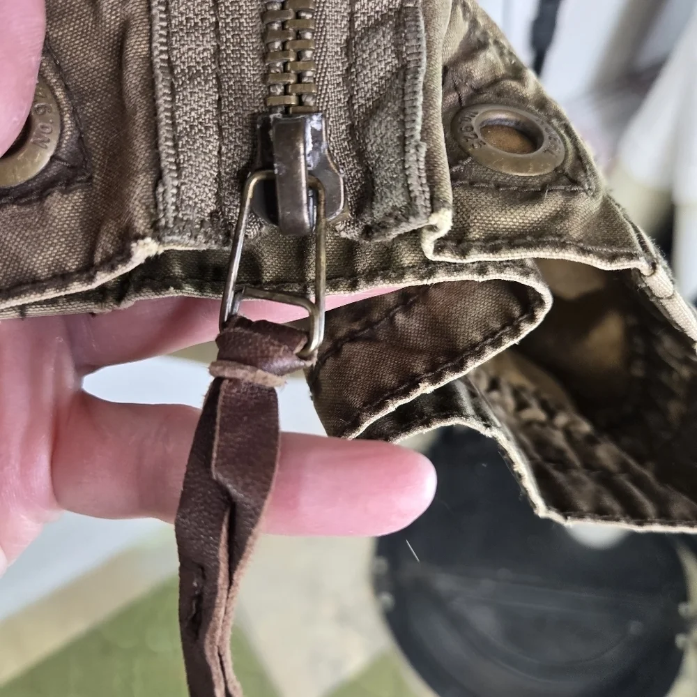 Vtg y2k Ruehl no 925 camo cargo pants  heavy duty